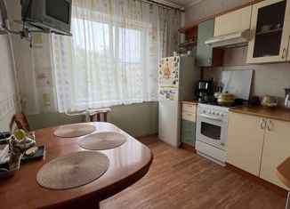 Продается 3-комнатная квартира, 64 м2, Старая Русса, улица Латышских Гвардейцев, 6