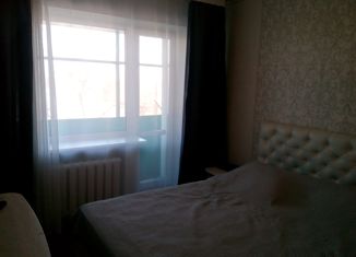 Продам 3-ком. квартиру, 51 м2, село Белогорье, Заводская улица, 4