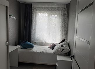 Продам 2-ком. квартиру, 45 м2, село Парабель, улица Пушкина, 7В