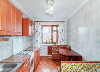 4-комнатная квартира на продажу, 81.9 м2, Омск, улица Багратиона, 80