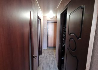 Продается 1-ком. квартира, 30.3 м2, Лысьва, улица Чапаева, 21/2