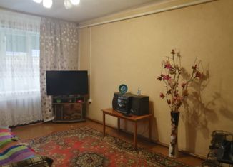 Продаю таунхаус, 78.3 м2, посёлок городского типа Чишмы, Инкубаторная улица