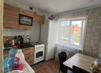 Продажа 2-ком. квартиры, 45 м2, село Хомутово, улица Чапаева, 10Б