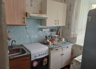 Продается 2-комнатная квартира, 44 м2, поселок городского типа Балакирево, улица 60 лет Октября, 3