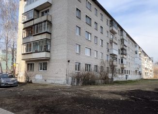 Продается 2-ком. квартира, 47 м2, Екатеринбург, переулок Трактористов, 17, переулок Трактористов