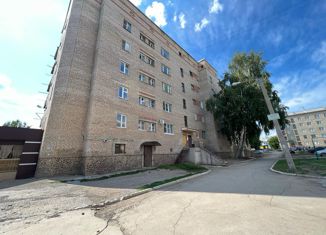 Продается 1-ком. квартира, 32 м2, Сибай, улица Ленина, 2/2