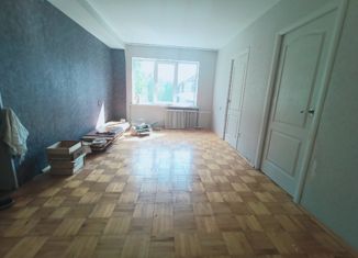 Продаю 4-комнатную квартиру, 63 м2, Чайковский, улица Ленина, 58