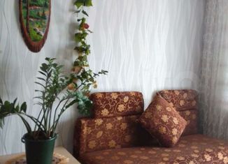 Продается комната, 13 м2, Азнакаево, улица Султангалиева, 25