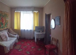 Продаю 1-ком. квартиру, 30.5 м2, Осинники, улица Кирова, 9