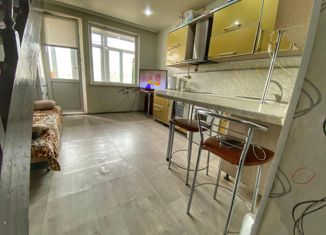 Продажа 3-ком. квартиры, 50 м2, село Чигири, Светлая улица, 11