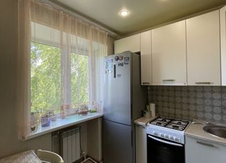 2-комнатная квартира на продажу, 46 м2, посёлок городского типа Белоозёрский, Комсомольская улица, 6