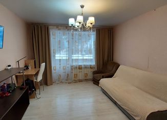 Трехкомнатная квартира на продажу, 61 м2, Краснотурьинск, Средняя улица, 53