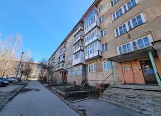 Продам 3-комнатную квартиру, 64 м2, Йошкар-Ола, улица Павленко, 11, микрорайон Кирзавод