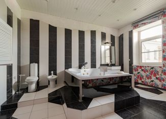 Продам пятикомнатную квартиру, 165.9 м2, Москва, Тихвинский переулок, 7с1, Тихвинский переулок