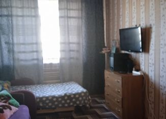 Продается 3-комнатная квартира, 49 м2, рабочий посёлок Таврическое, Магистральная улица, 11