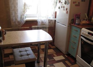 Продаю 2-ком. квартиру, 54.3 м2, Черногорск, Октябрьская улица, 58