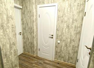 Продажа 2-ком. квартиры, 57 м2, Новотроицк, Библиотечная улица, 11