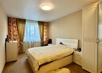 Продаю 2-ком. квартиру, 55 м2, Гатчина, улица Чехова, 22/1