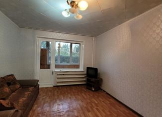 Продается 2-ком. квартира, 52 м2, Менделеевск, улица Химиков, 4