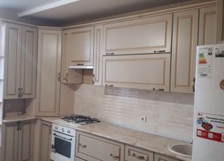 Продам 3-ком. квартиру, 90 м2, Ставрополь, улица Тухачевского, 28/1, микрорайон Перспективный