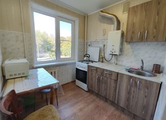 Продаю двухкомнатную квартиру, 46 м2, Новочеркасск, Баклановский проспект, 128А