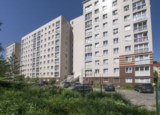 Продается 2-ком. квартира, 84.6 м2, Калининград, улица Юрия Гагарина, 16Б