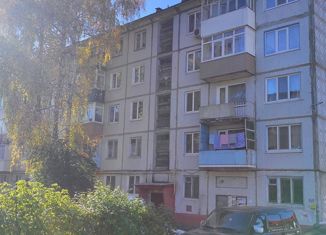 Продажа 2-комнатной квартиры, 42.9 м2, Карачев, улица Тургенева, 9