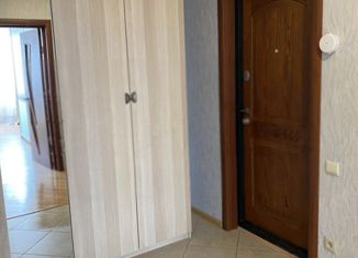 Продается двухкомнатная квартира, 65 м2, Подольск, улица 50 лет ВЛКСМ, 18