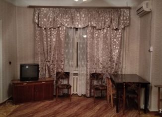 2-комнатная квартира в аренду, 67 м2, Волгоград, улица Генерала Шумилова, 16, Кировский район