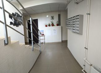 Продам 1-ком. квартиру, 32.7 м2, Коммунар, Железнодорожная улица, 31