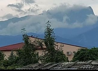 Продаю 3-ком. квартиру, 67.7 м2, Алагир, Алагирская улица, 105