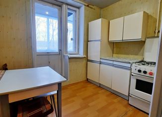 Продается двухкомнатная квартира, 49.8 м2, Сланцы, улица Кирова, 12