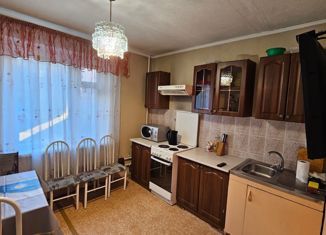 Продам 4-ком. квартиру, 91.9 м2, Красноярский край, улица Федоровского, 14