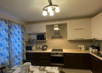 Продаю 3-ком. квартиру, 74 м2, Санкт-Петербург, улица Корнея Чуковского, 3к1, улица Корнея Чуковского