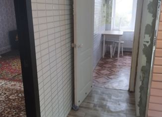 Продаю 4-комнатную квартиру, 82 м2, село Плодовое, улица Новосёлов, 1