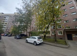 Продажа 3-ком. квартиры, 72.7 м2, Санкт-Петербург, проспект Королёва, 22к1