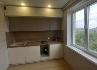 Продам 1-ком. квартиру, 29.6 м2, Магнитогорск, Индустриальная улица, 16