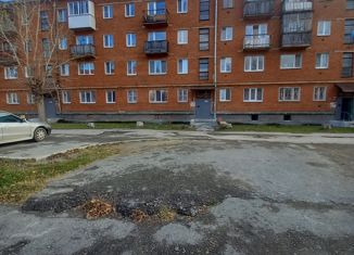 Продается 2-комнатная квартира, 36.5 м2, Асбест, Уральская улица, 70