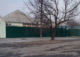 Продаю пятикомнатную квартиру, 67.2 м2, Гуково, улица Просвещения, 26