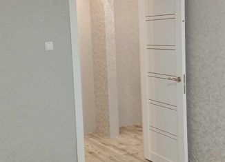 Продаю 1-комнатную квартиру, 32 м2, Челябинск, улица Героев Танкограда, 118Б, Тракторозаводский район