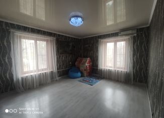 Продаю 3-ком. квартиру, 66 м2, Новочеркасск, улица Бакунина, 13