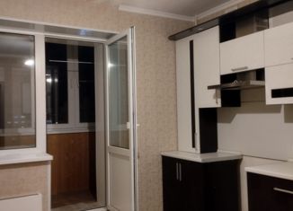 Продам 1-ком. квартиру, 46.2 м2, Губкин, Севастопольская улица, 20