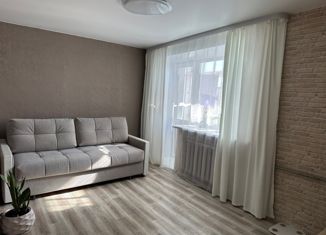 Продается 2-комнатная квартира, 42 м2, Верещагино, улица Карла Маркса, 134А