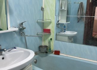 Продам 2-ком. квартиру, 48 м2, Норильск, Первомайская улица, 8