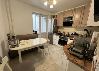 Продается 2-комнатная квартира, 54 м2, Санкт-Петербург, проспект Космонавтов, 65к1, метро Звёздная