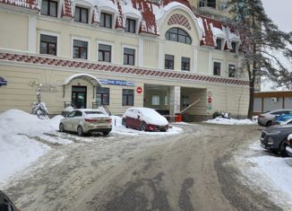 Продаю 2-ком. квартиру, 55.4 м2, посёлок Ильинское-Усово, проезд Александра Невского, 5