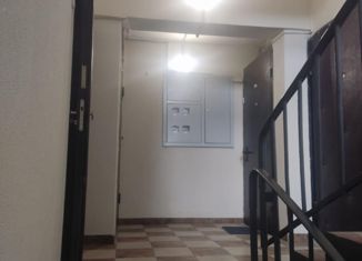 Продаю 2-комнатную квартиру, 44.7 м2, Московский, 1-й микрорайон, 12