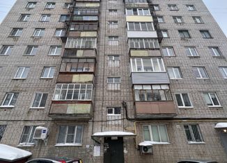 Продается однокомнатная квартира, 32 м2, Новочебоксарск, улица Винокурова, 38