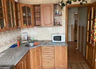 Продается 3-ком. квартира, 58 м2, рабочий поселок Первомайский, Пролетарская улица, 11