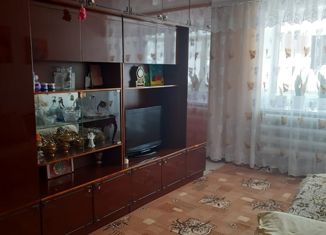 Продается 1-комнатная квартира, 33 м2, Туринск, улица Горького, 52